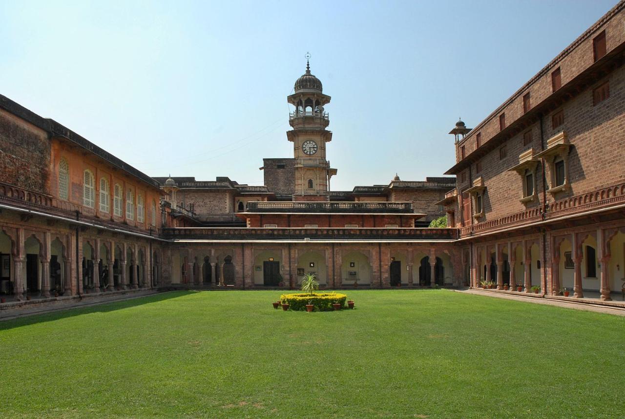 Welcomheritage Umed Bhawan Palace Kota  Dış mekan fotoğraf